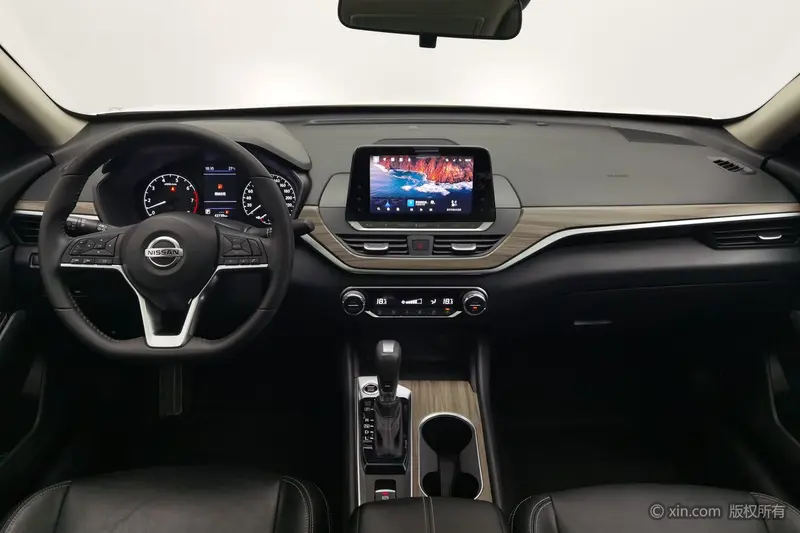 Nissan Teana 2.0 L XL Comfort — фото 8