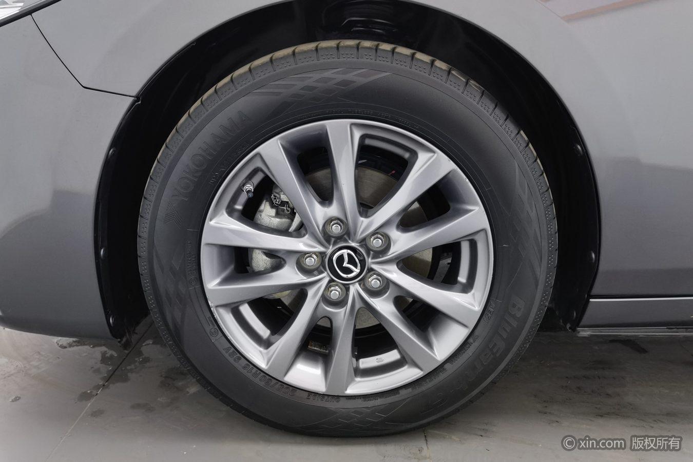 Mazda Mazda3 3 2021 2.0L AT