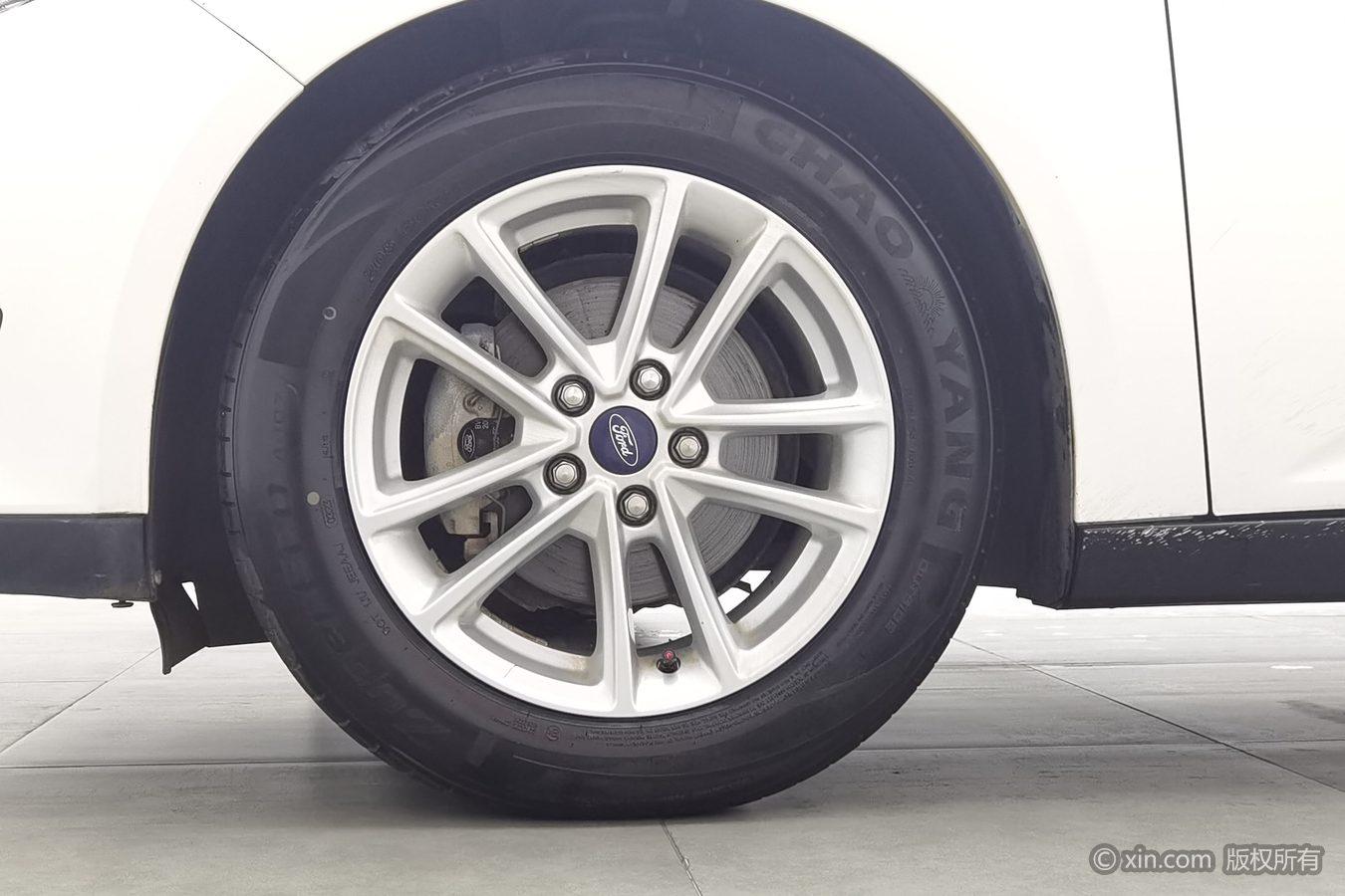 Ford Focus 2018 EcoBoost 180 AT Elite