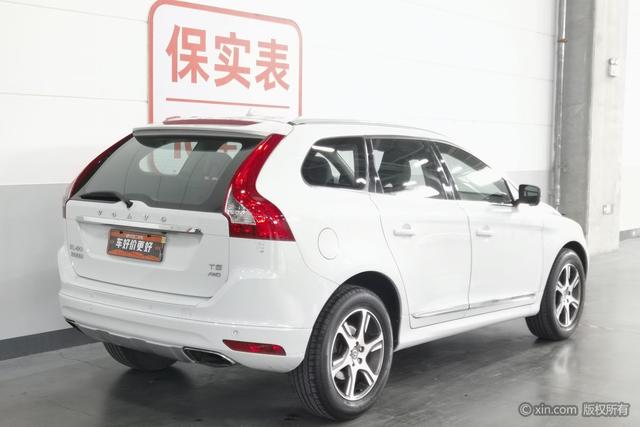 Volvo XC60 2015 T 5 AWD — фото 4