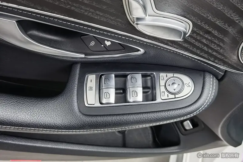 Mercedes-Benz C-Class — фото 18