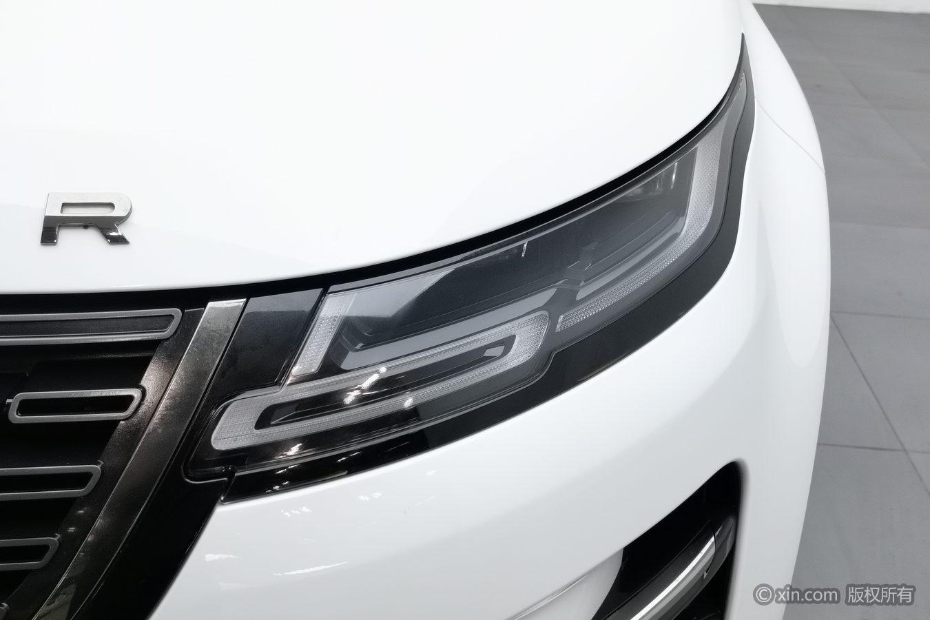 Land Rover Range Rover Evoque 2024 L 2.0T SE