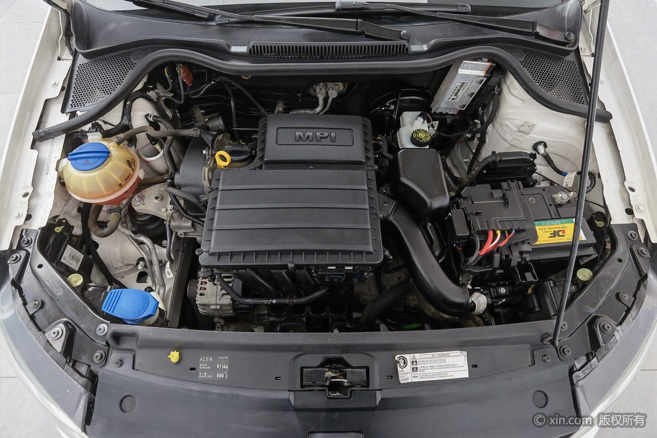 Volkswagen Polo 2014 1.4L AT Comfort