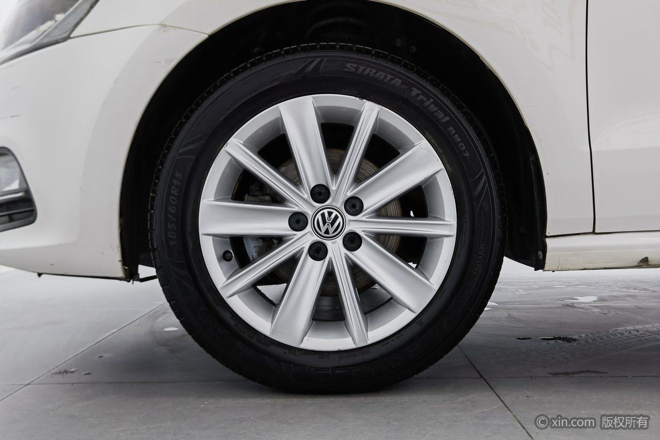 Volkswagen Polo 2014 1.4L AT Comfort