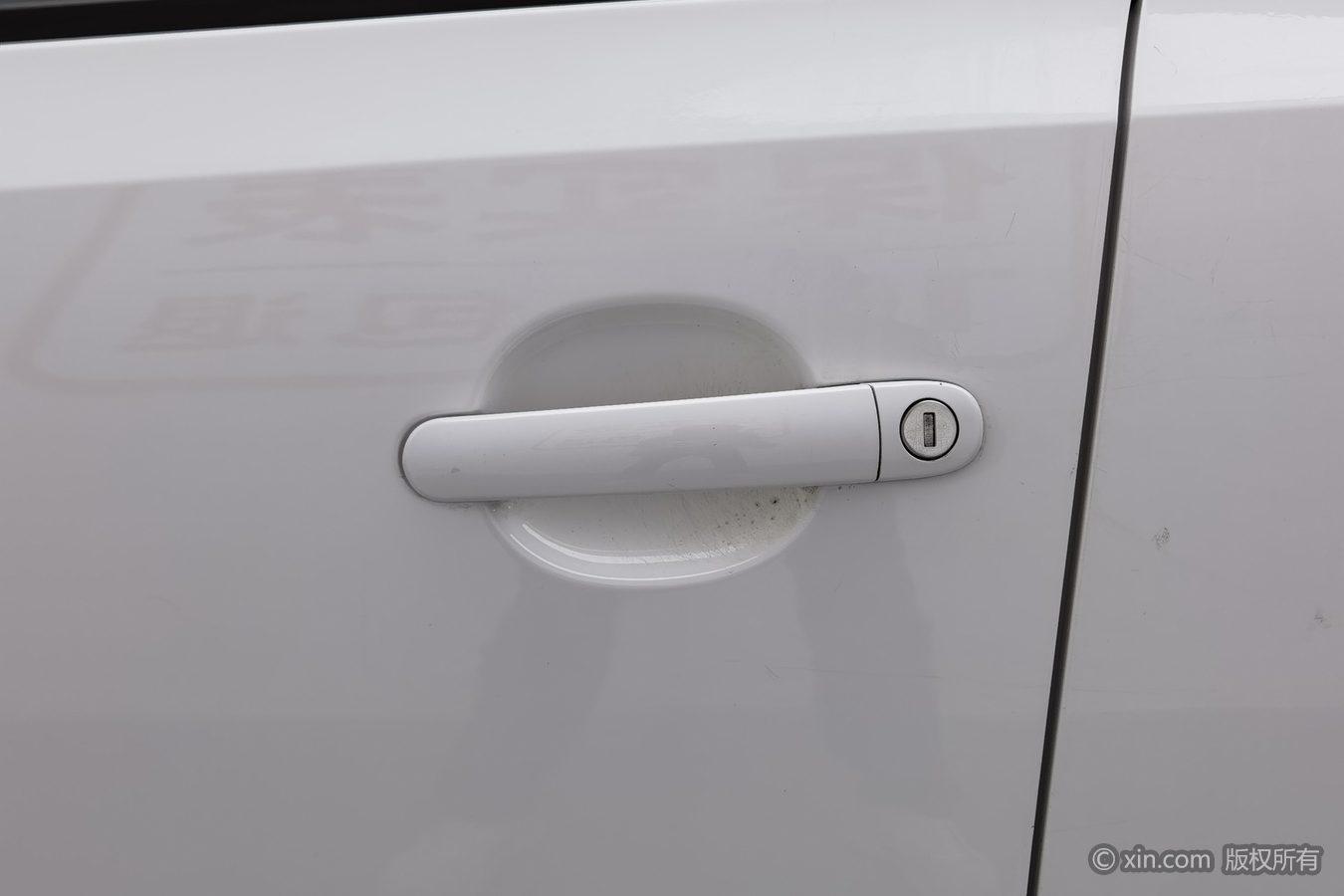 Volkswagen Polo 2014 1.4L AT Comfort