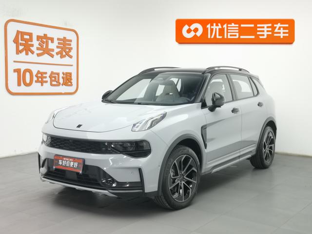Lynk & Co 01 2023 года выпуска