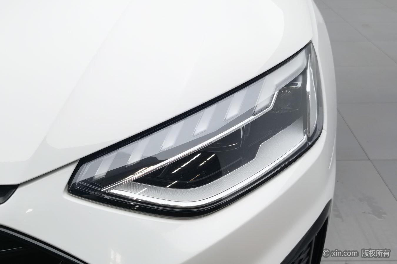 Audi A4L 2021 Белый из Китая, фото 2
