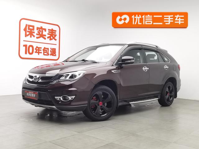 BYD S7 2016 года выпуска