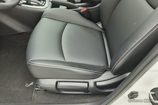 Nissan TIIDA 2024 1.6 L CVT — фото 19