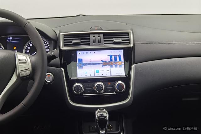 Nissan TIIDA 2024 1.6 L CVT — фото 12