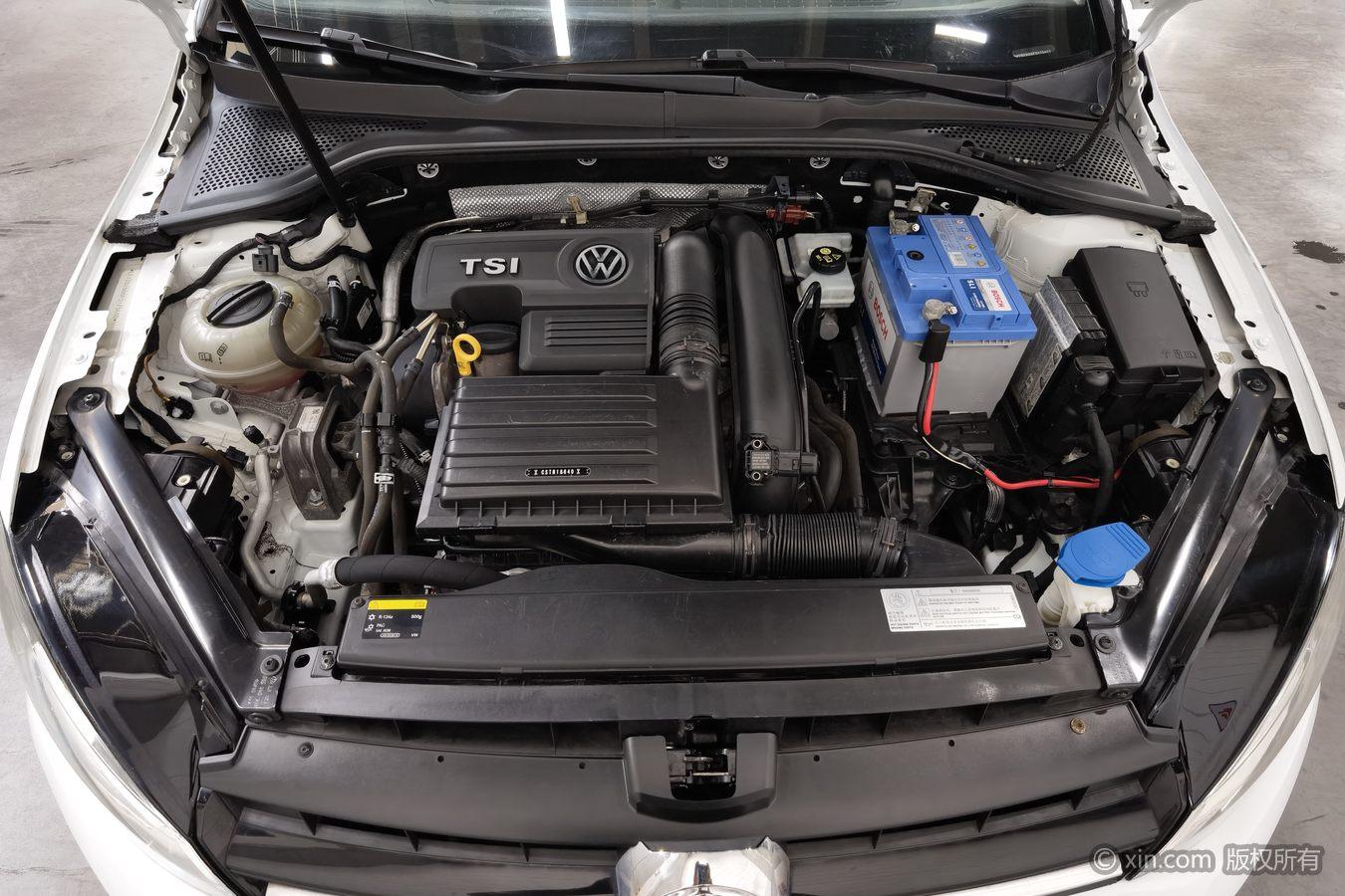 Volkswagen Golf 2016 230TSI AT Luxury
