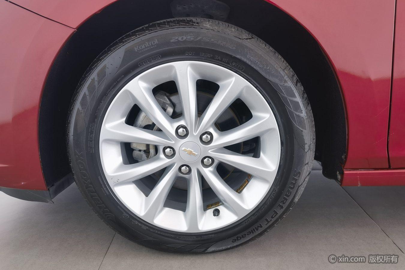 Chevrolet Cruze 2018 320 AT