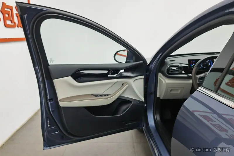 BYD Qin Plus — фото 16