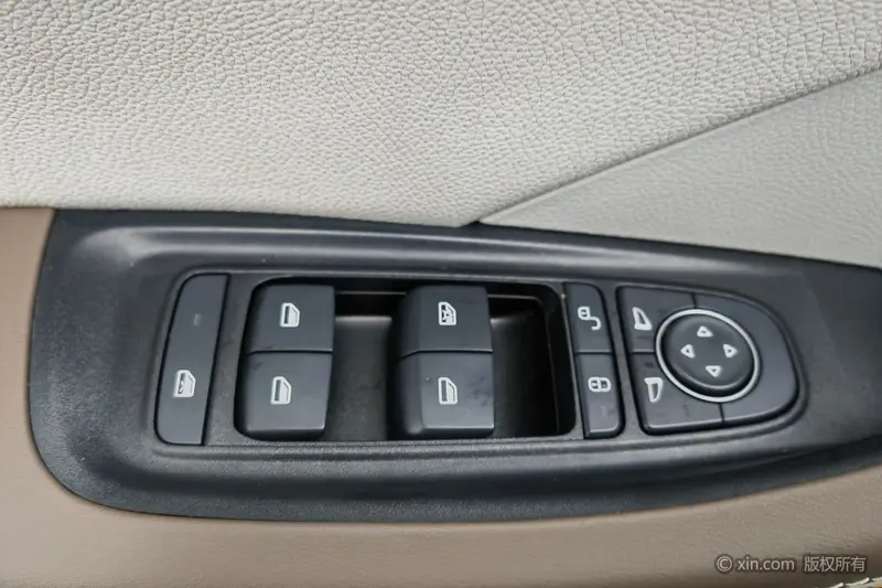 BYD Qin Plus — фото 17