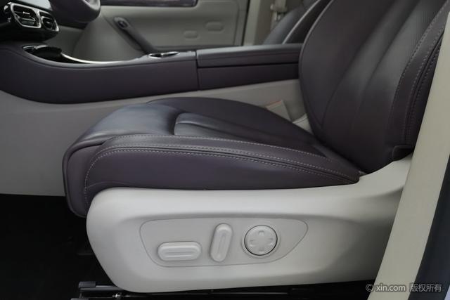 Leapmotor C11 Hybrid 2023 — фото 10