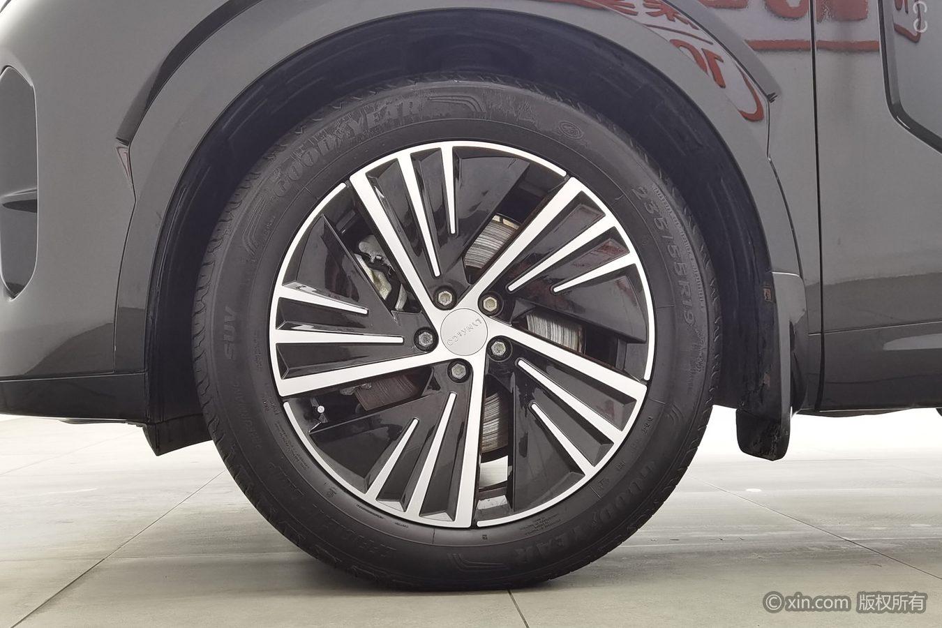 Lynk & Co 08 EM-P 2023 120 Halo