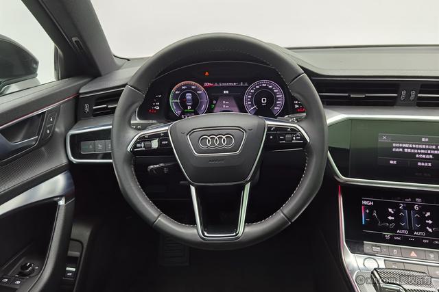 Audi A6L — фото 14