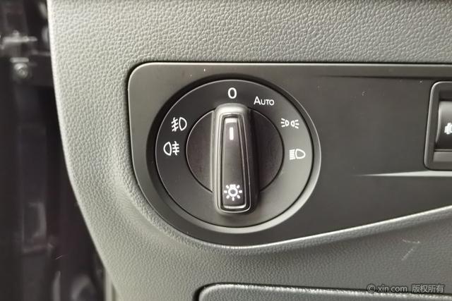 Volkswagen Tiguan L 2019 330 TSI AT 2 WD VI — фото 15