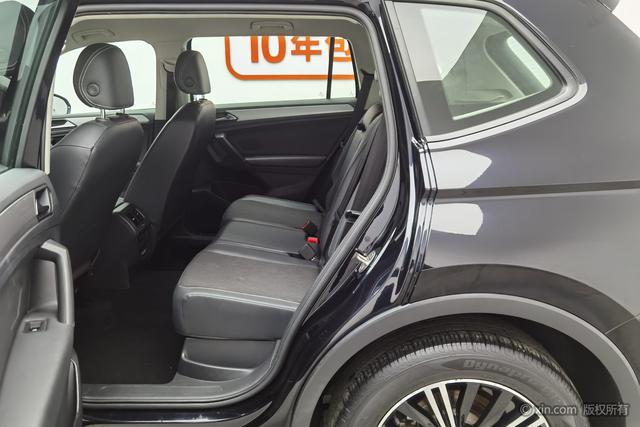 Volkswagen Tiguan L 2019 330 TSI AT 2 WD VI — фото 19