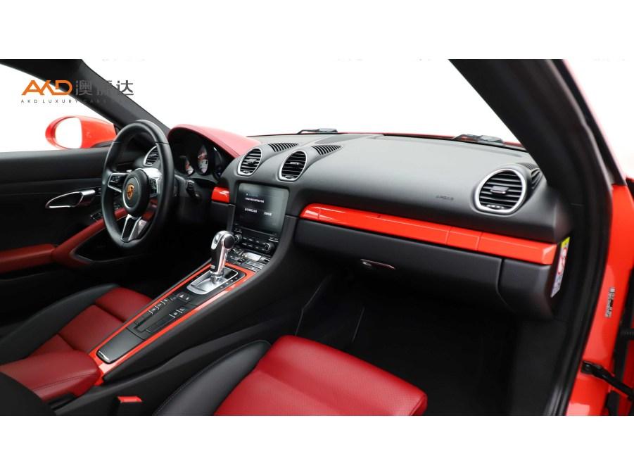 Porsche 718 2018 Cayman 2.0T