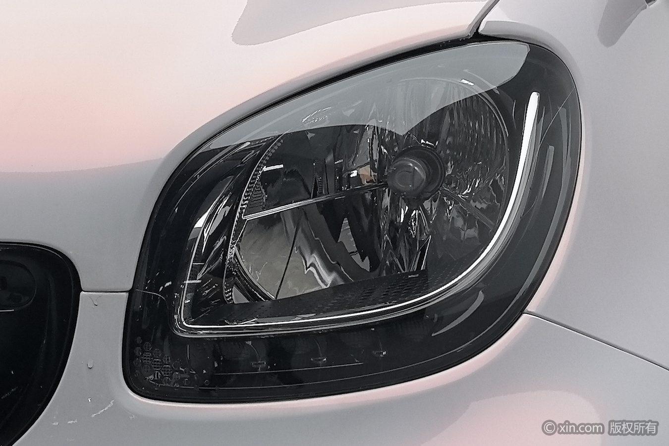 Smart fortwo 2019 0.9T 66 VI
