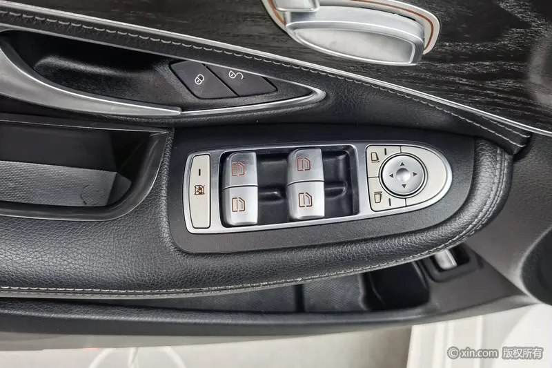 Mercedes-Benz C-Class — фото 18