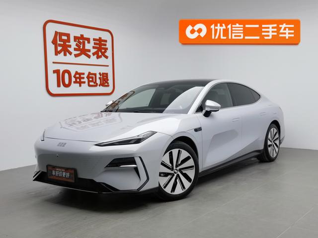 Geely Galaxy E8 2024 года выпуска