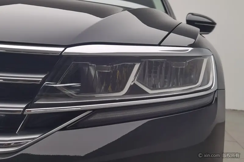 Volkswagen Phideon — фото 5