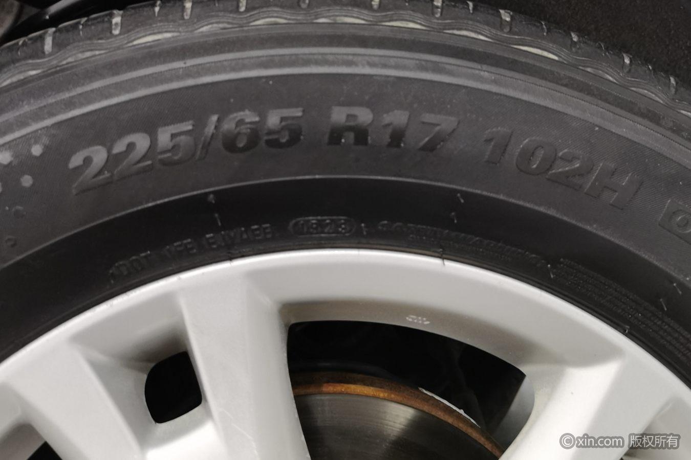 Toyota RAV4 2011 2.0L AT Luxury