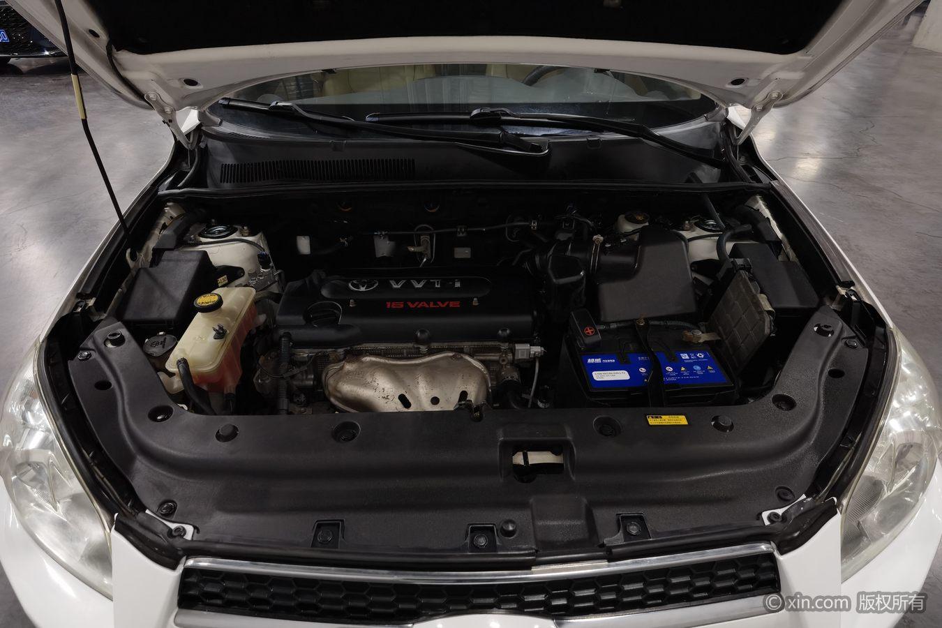 Toyota RAV4 2011 2.0L AT Luxury