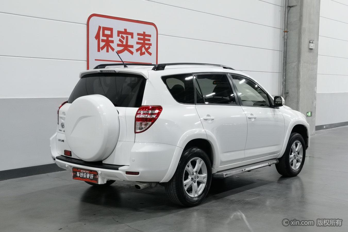 Toyota RAV4 2011 2.0L AT Luxury