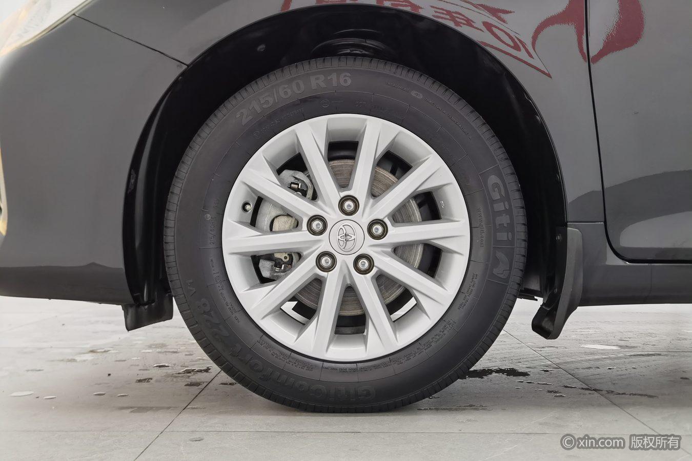 Toyota Camry 2016 2.0G Lead