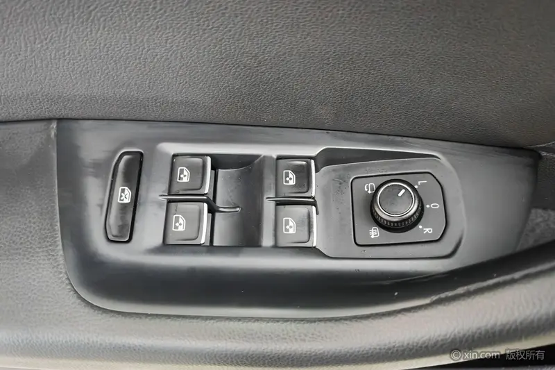 Volkswagen Magotan 330 TSI DSG — фото 18