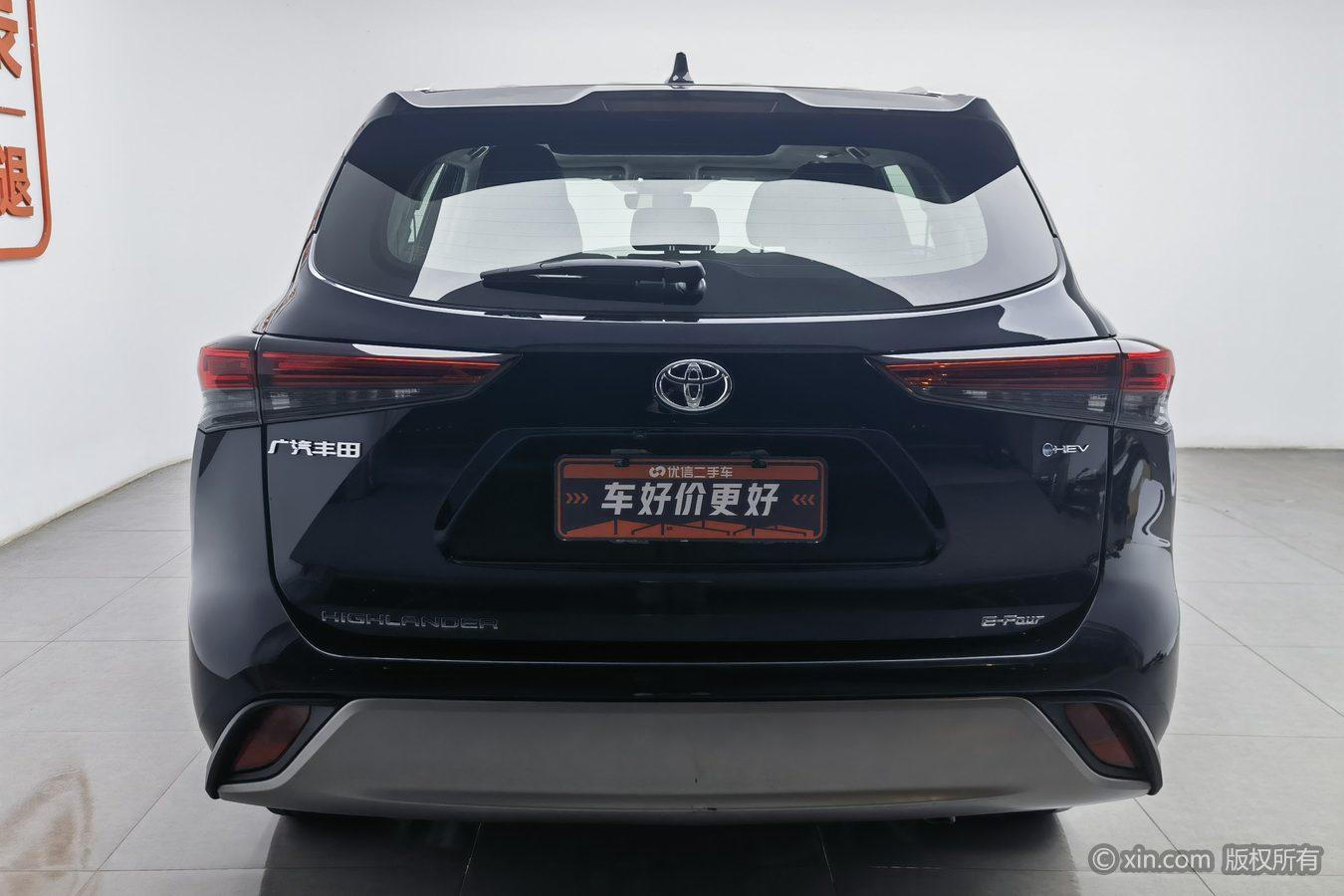 Toyota Highlander 2024 2.5L Luxury 7 мест