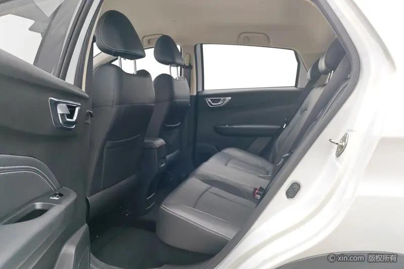Geely Vision X3 — фото 14