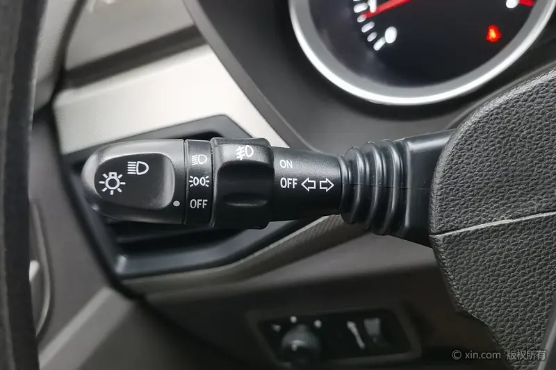Wuling Hongguang 1.5 L SMT Comfort — фото 11