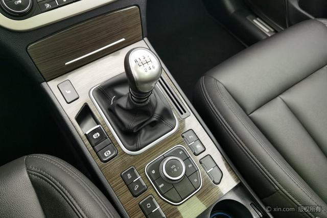 Haval H6 Coupe 2015 2.0 T MT 2 WDElite — фото 15