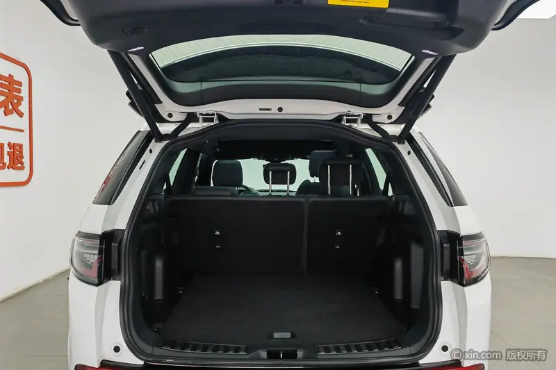 Land Rover Discovery Sport — фото 19