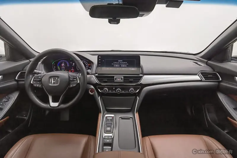 Honda Inspire 2.0L — фото 8