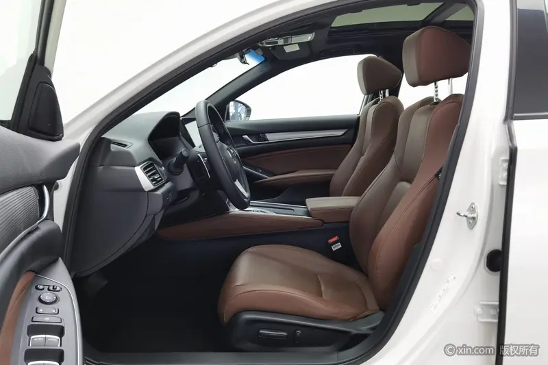 Honda Inspire 2.0L — фото 12