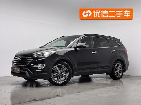 Hyundai Grand Santa Fe