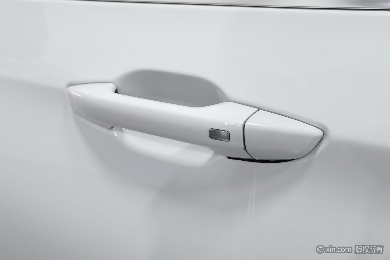 Maxus D60 2019 1.3T MT 5 мест