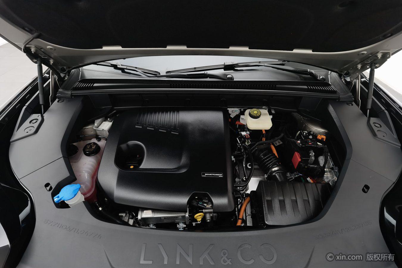 Lynk & Co 08 EM-P 2023 120 Halo
