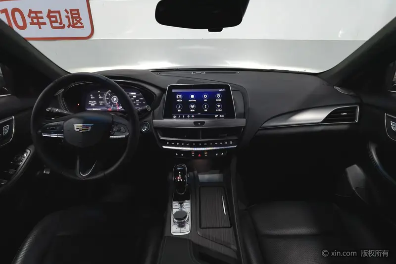 Cadillac CT5 — фото 8