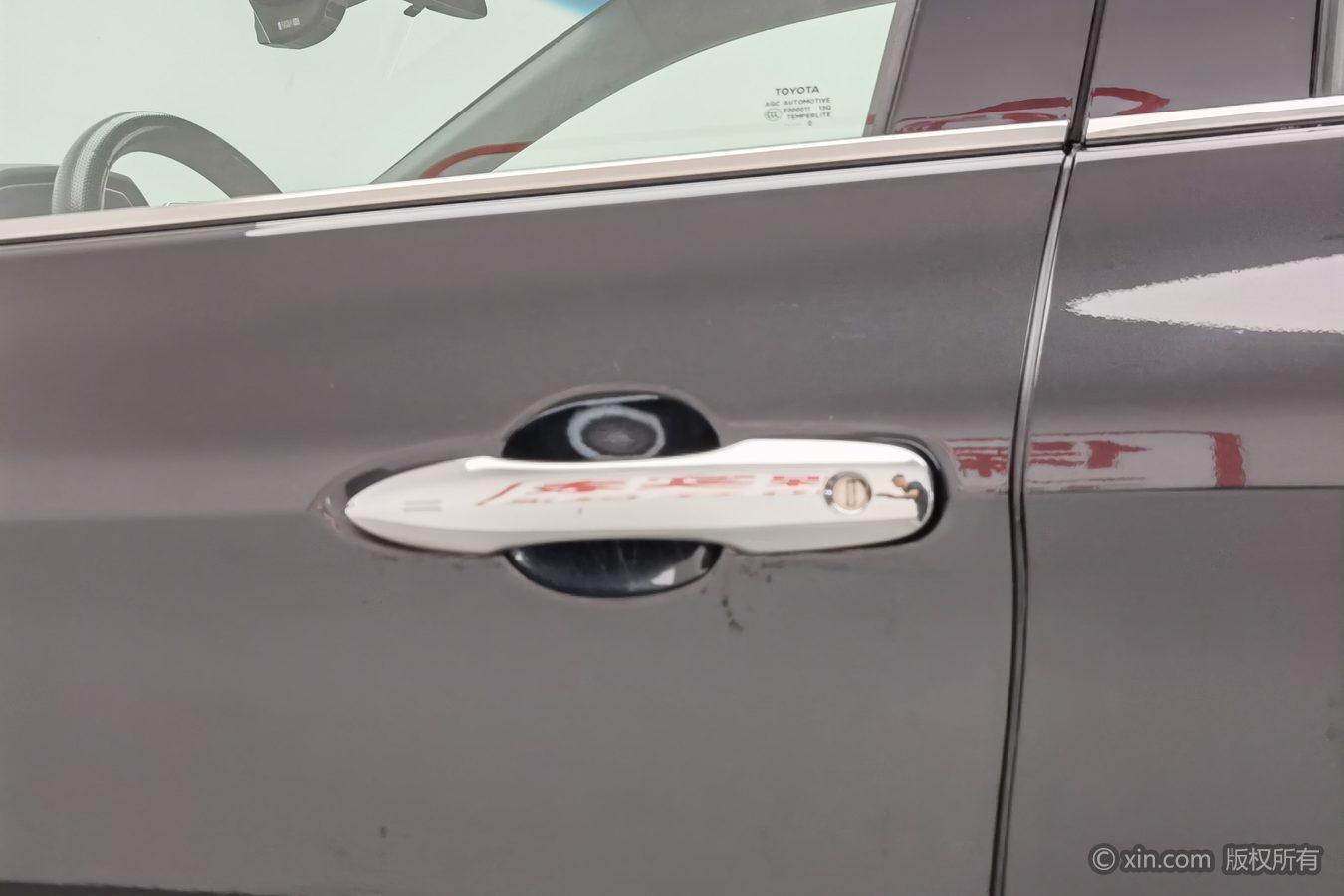 Toyota Avalon 2019 2.5L XLE Luxury VI
