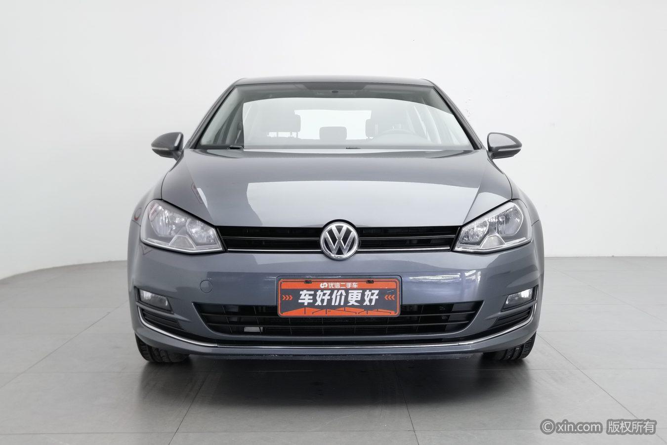 Volkswagen Golf 2014 1.6L MT Fashion