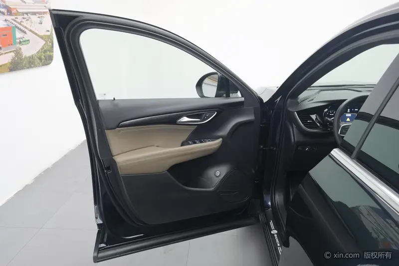 Buick Envision Plus 652T 5 мест люкс — фото 17