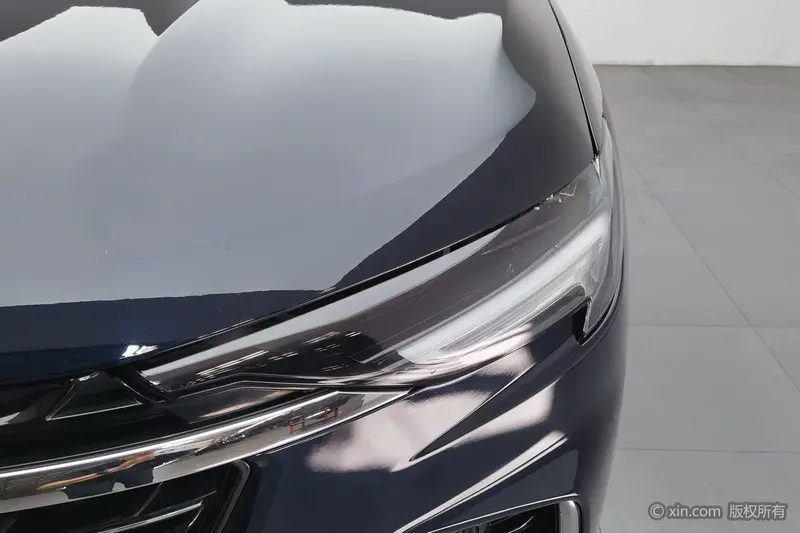 Buick Envision Plus 652T 5 мест люкс — фото 5