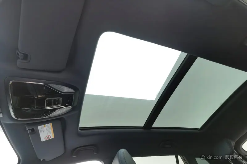 Ford Equator Sport — фото 15
