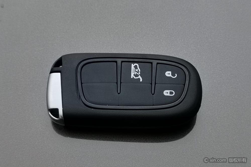 Jeep Commander, фото 6